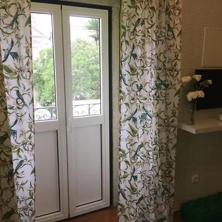 Sao Vicente Terrace * Lisboa